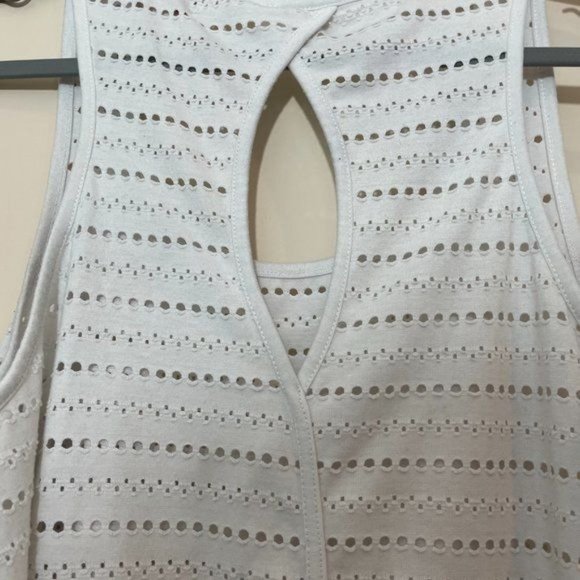 PL Movement Women's Petite Large White Eyelet Tank Top‎ - Picture 3 of 8